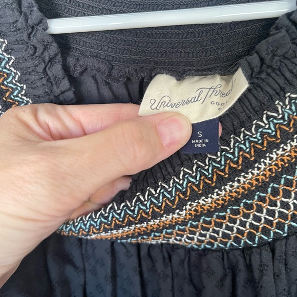 Universal Thread Dress - Picture 3 of 5